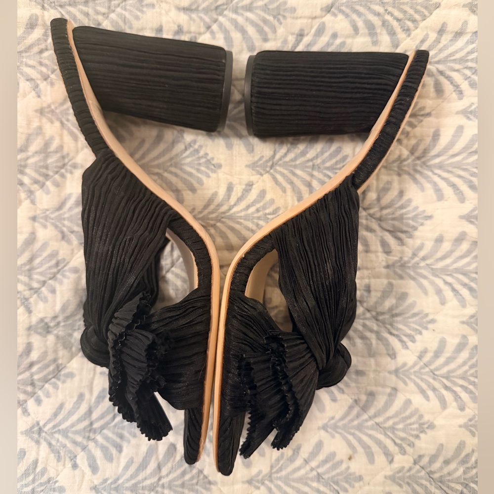 Loeffler Randall Penny Black Pleated Bow Heels size 9 - Picture 3 of 6